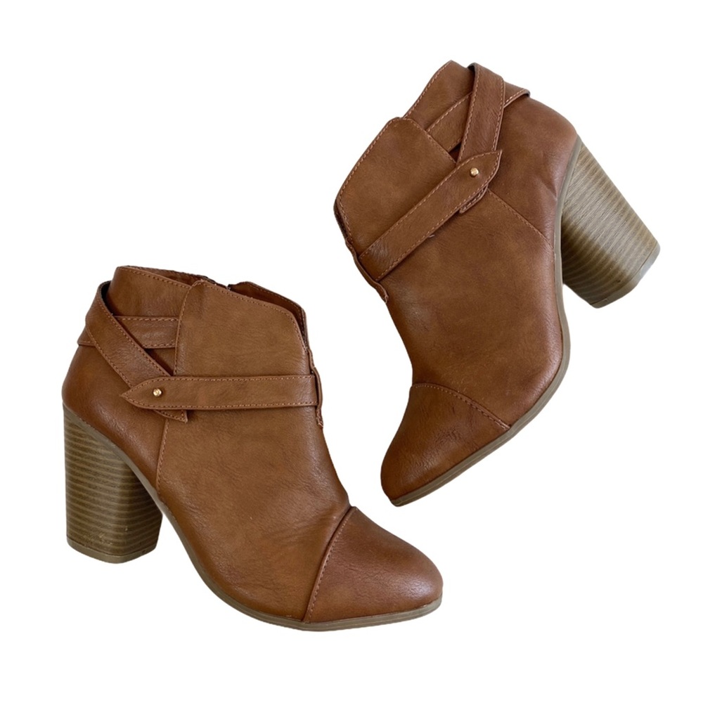 LC Lauren Conrad Slit Ankle Boots - Picture 10 of 14